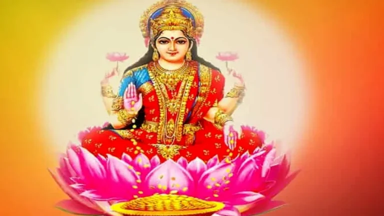 శ్రావణ శుక్రవారం - వరలక్ష్మీ వ్రతం ప్రాముఖ్యత – Sravana Shukravaram | Raavov in