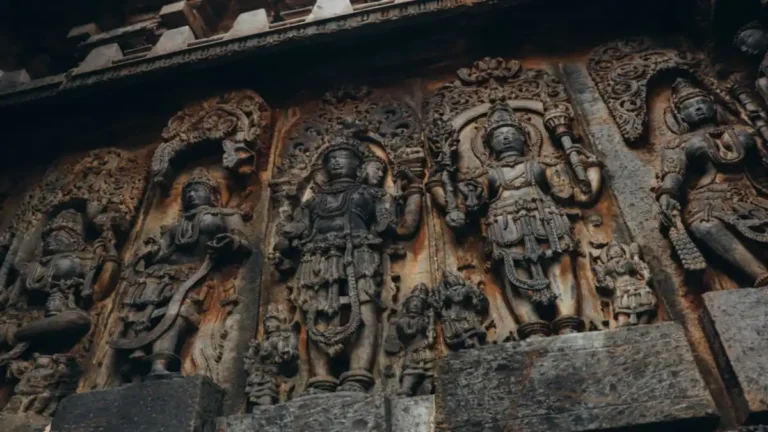 వశిష్ఠ మహర్షి బోధన – కనపడే ప్రపంచం నిజంగా లేదు – యోగ వాశిష్టం